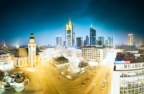 Urban Landscapes of Frankfurt by Johannes Heuckeroth #urban #photography #inspiration