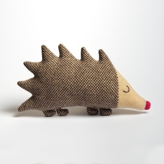 Mabel Hedgehog Lambswool Plush Tersedia oleh saracarr di Etsy #wool #plush #hedgehog
