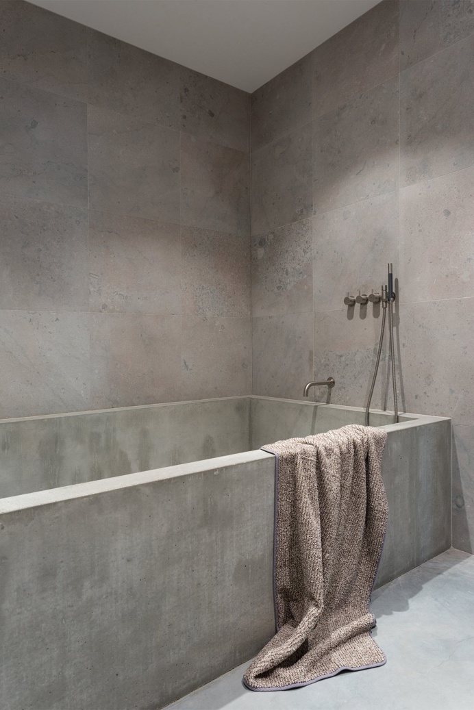 Gold & Gray Apartment by Richard Lindvall. #bathroom #minimal #richardlindvall