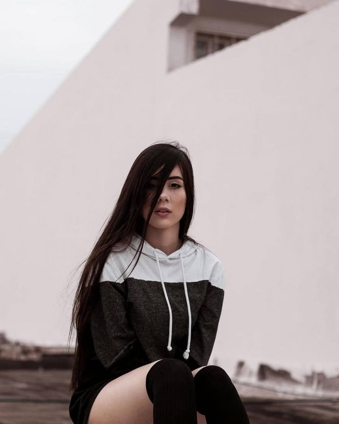 Gorgeous Beauty and Lifestyle Portrait Photography by Isaac Macho