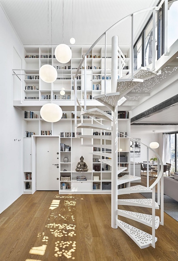 White Penthouse with a Great View of Bosphorus / Ofist