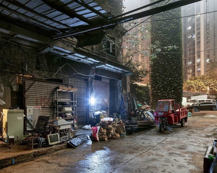 Old Chongqing: The Most Populous Chinese Municipality by Maciej Leszczynski