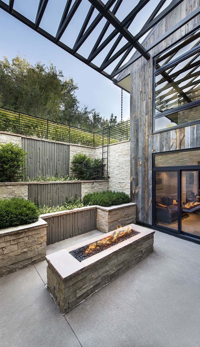Single-Story Ranch with Large Atrium Spaces, Denver, Colorado 13