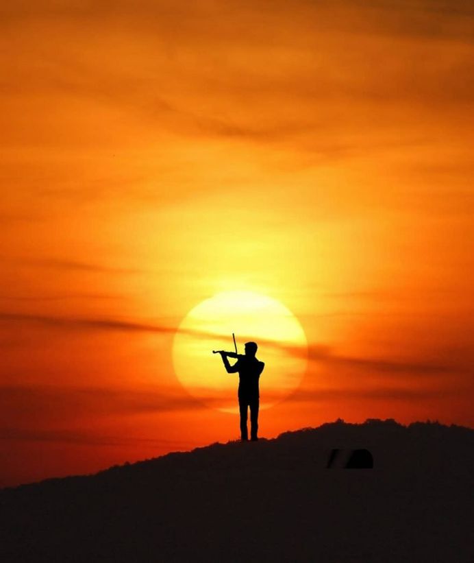 Astounding Silhouettes Portrait Photography by Ahmed Nishaath