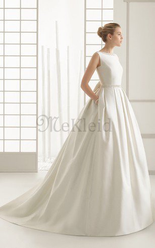 Perlenbesetztes Ärmellos Prächtiges Bescheidenes Brautkleid mit Schleife