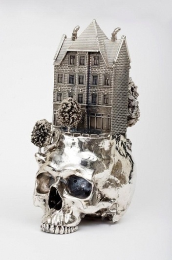Frodo Mikkelsen #frodo #sculpture #house #art #metal #skull #mikkelsen