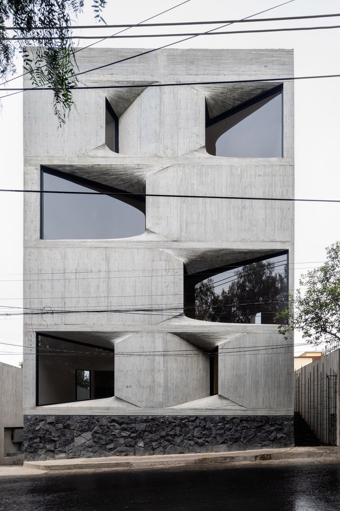 DL1310 by Young & Ayata + Michan Architecture