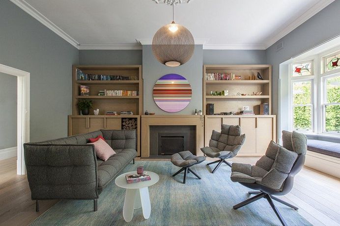 Bungalow-Style Home Extensively Renovated and Extended in Melbourne 12