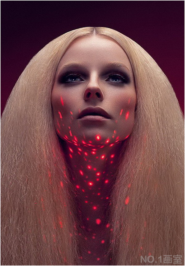 【摄影欣賞】巴黎光影时尚美女摄影 Ludovic Taillandier NO.1画室 . #projection #taillandier #speckled #lights #portaits #lighting #ludovic #beauty