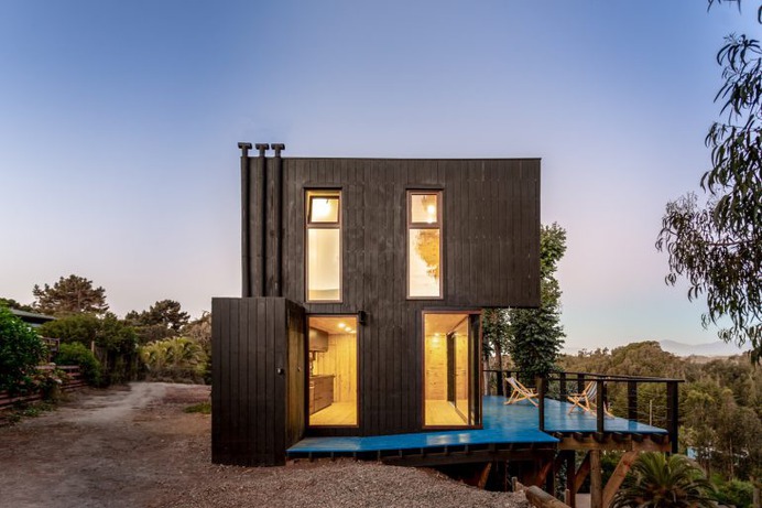 Small House / Alejandro Soffia