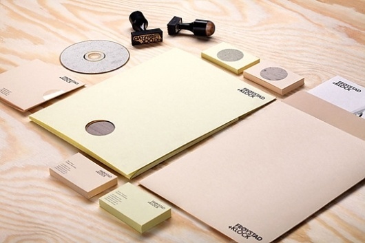 Frøystad+Klock : Lovely Stationery . Curating the very best of stationery design #heydays #frystad+klock #stationary