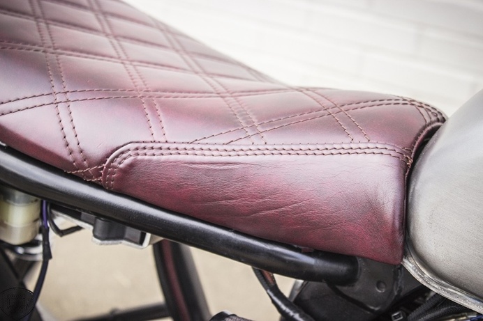 Justin Rentzel's 2005 Custom Triumph Bonneville SE | On Bonnefication # Triumph # Bonneville