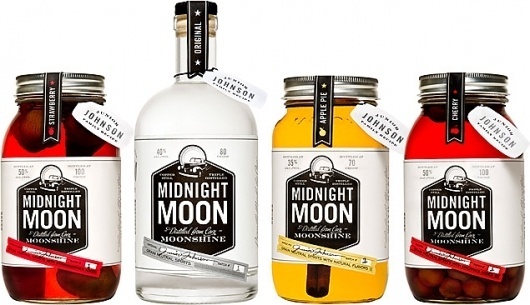 midnight-moon.jpg (635×366) #labels #midnight #packaging #moonshine #bottles #moon
