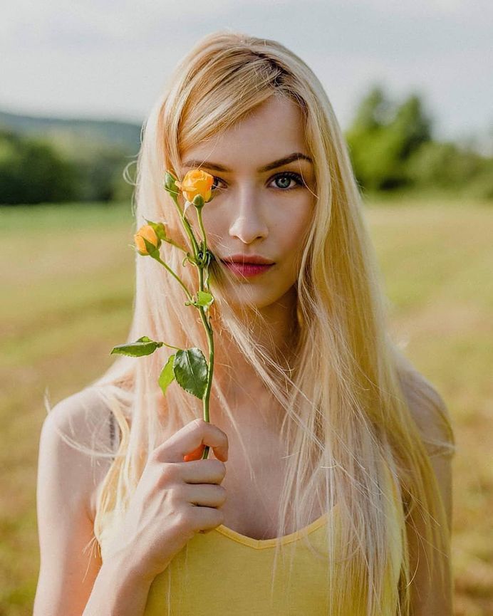 📸Photographer: Ivana Bjeljac @ivanabjeljac_photography 🎀Model: Ana Milesevic @ana.milesevic 📌Follow: @portraitistnet 🔖Tag: #portraitistnet