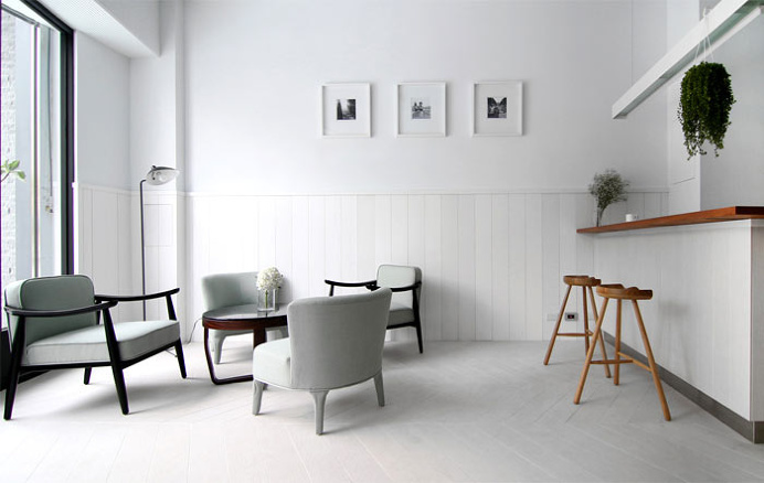 K.C Coffee Shop by Mole Design - InteriorZine
