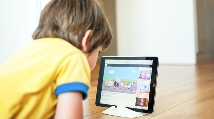 Montelouro - Adaptable stand for mobile devices | Indiegogo