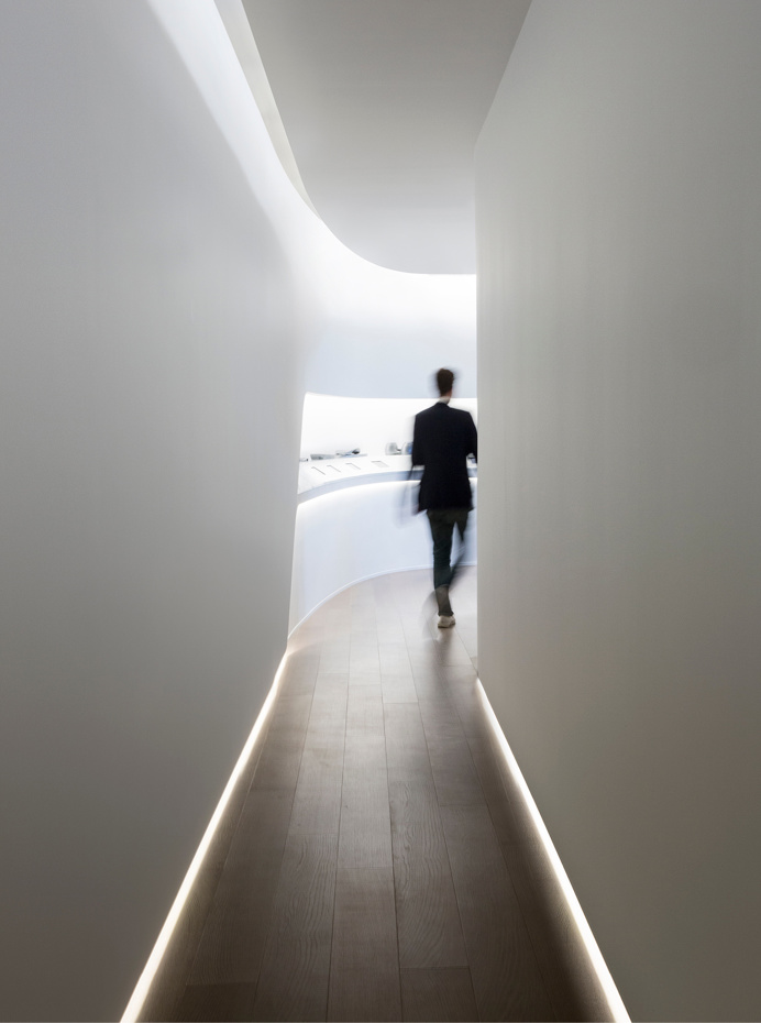 Zaha Hadid Gallery #exhibition #gallery #branding #logo #identity #motherdesign #julestardy #architecture
