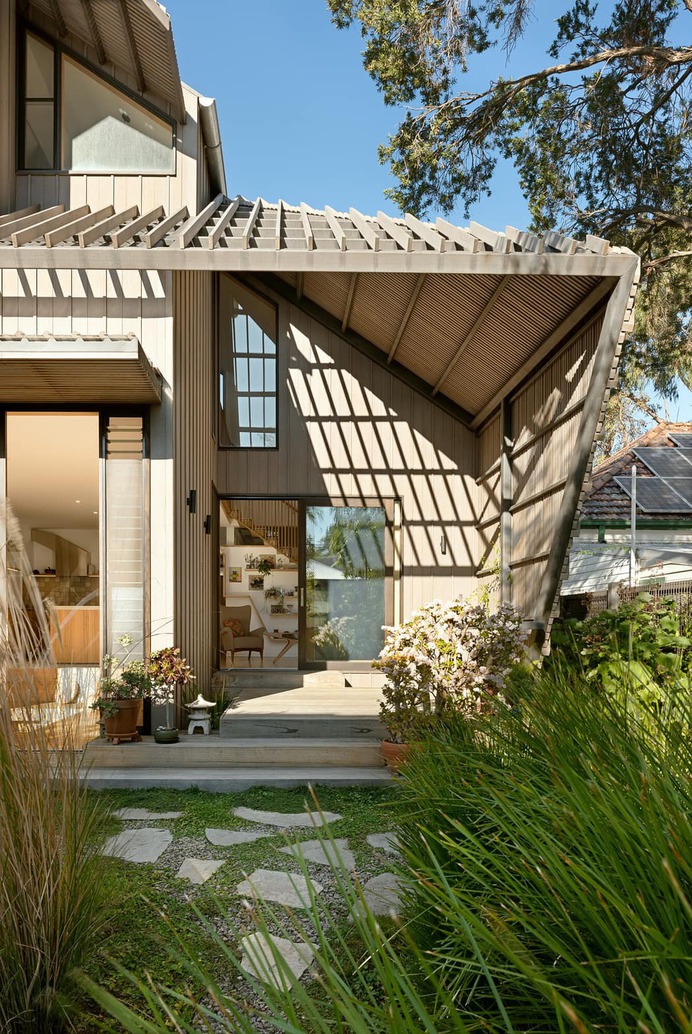 Art House & Studio, An Exploration in Restoration, Re-Use and Recycling