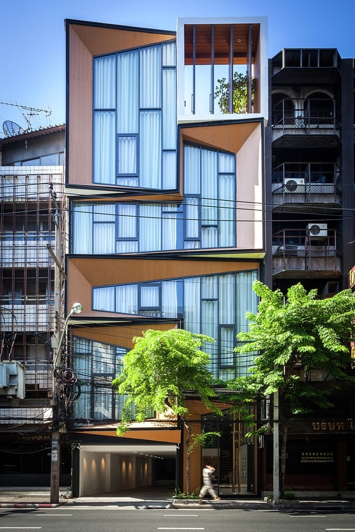 SIRI House by IDIN Architects / Thailand