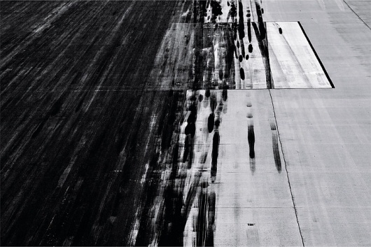 336_905.jpg (749×500) #motion #runway #streaks #flight