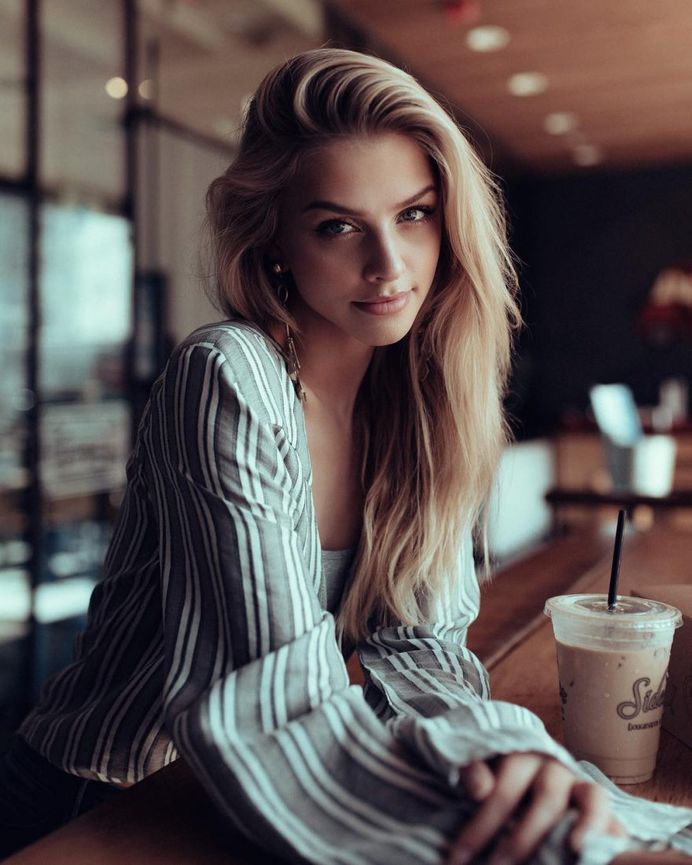 Vibrant and Elegant Fashion Photography by Jethro Alaba