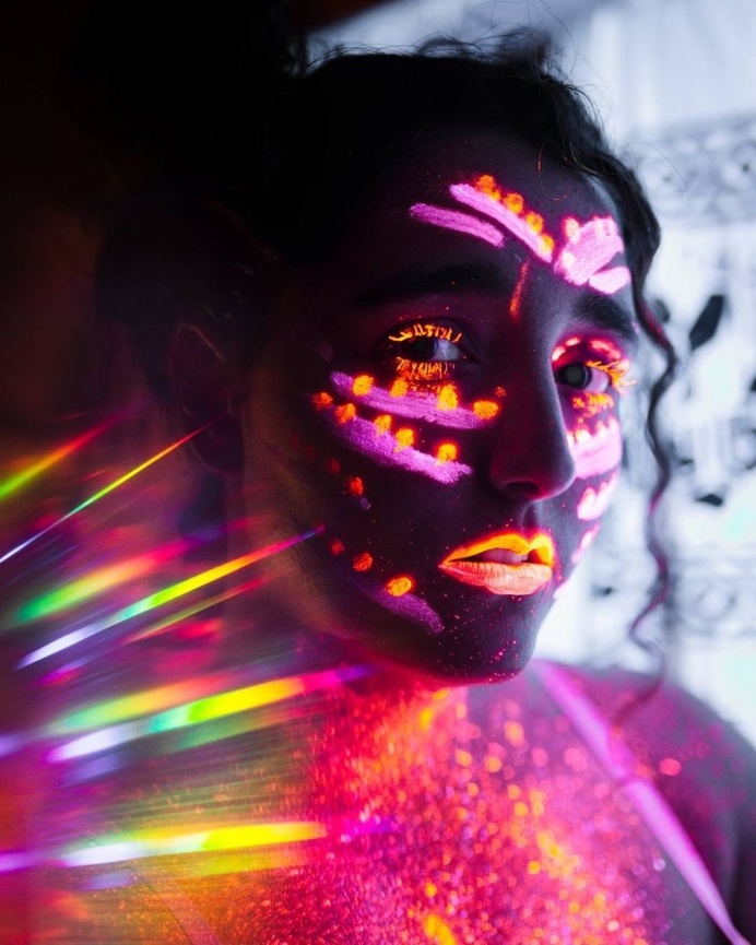 Amazing Light Painting Portraits by Arnau Mas