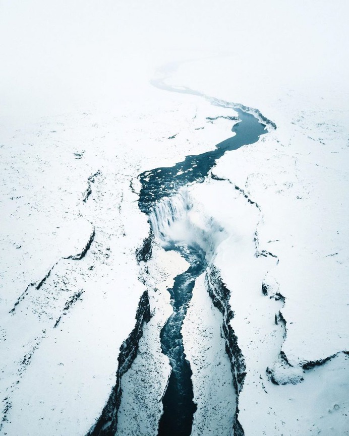 Ivar Eythorsson Captures Majestic Landscapes of Iceland