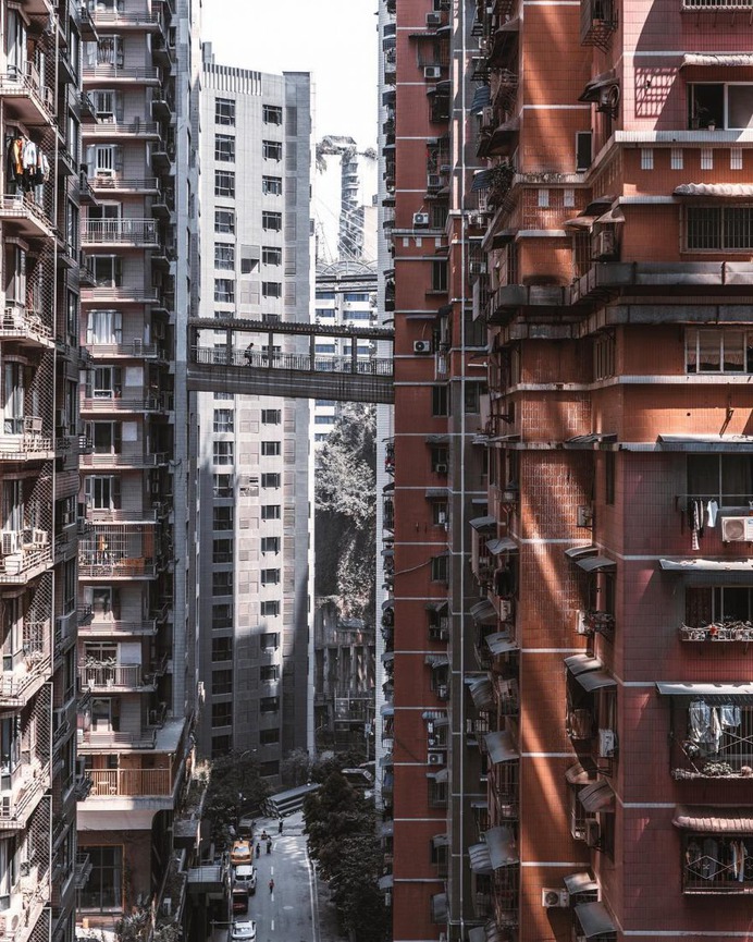 Creative Urban and Street Photography in Chongqing by Zhu Wenqiao