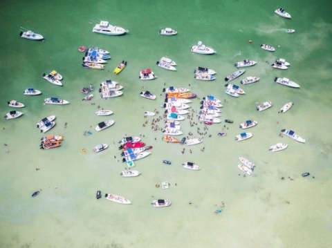 'Up in the Air' by Antoine Rose | PICDIT #photo #photography #beach