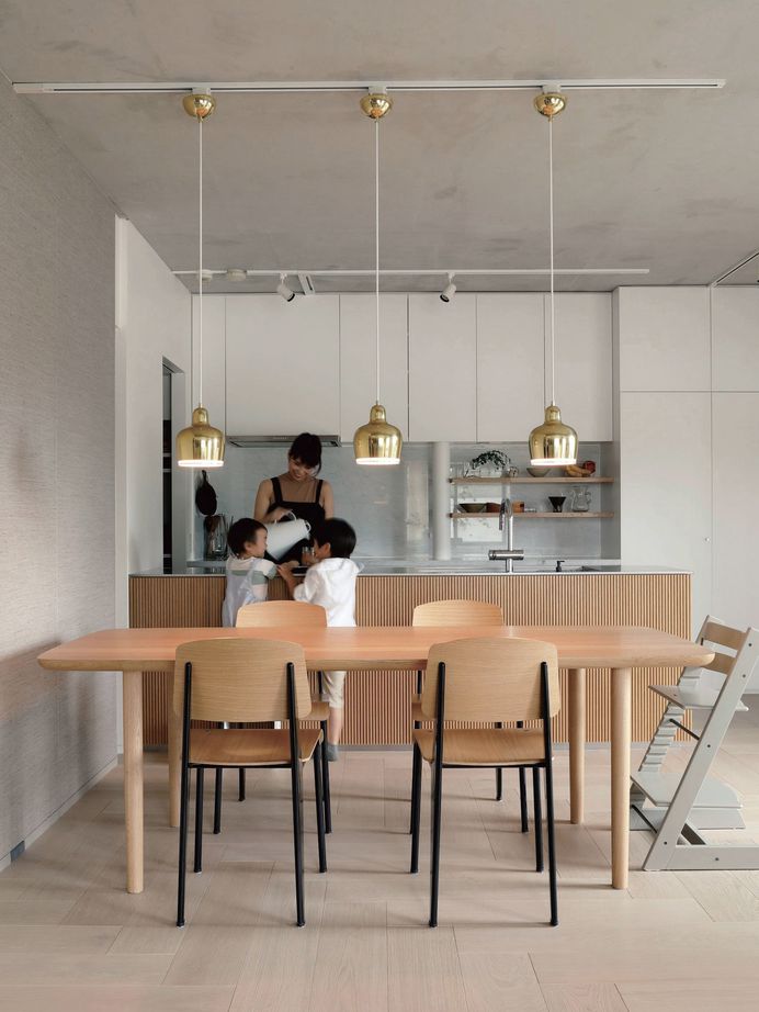 House Living in the Gallery by R.E.A.D. & Architects