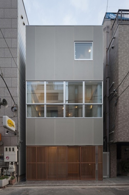 House in Ningyo-cho by K+S Architects