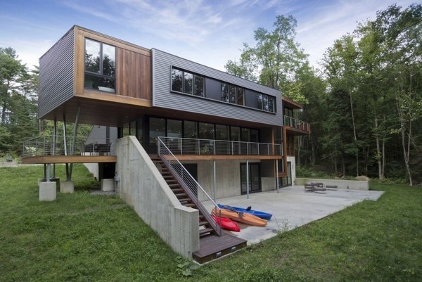 Weekend Family Home Incorporating Green Features by David Jay Weiner #architecture