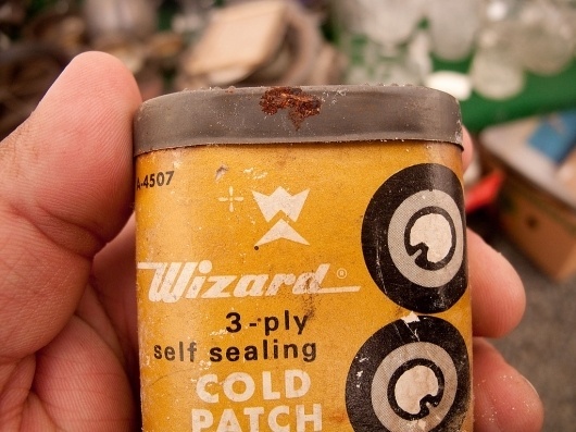All sizes | Cool #vintage #logo #rust #yellow #mark #container #emblem #tin