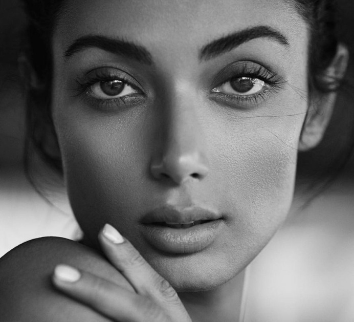 Charming Beauty Portraits by Babak Fatholahi