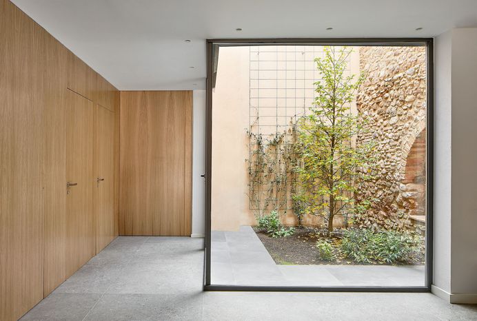 Casa Can Ramon by Albert Aregall