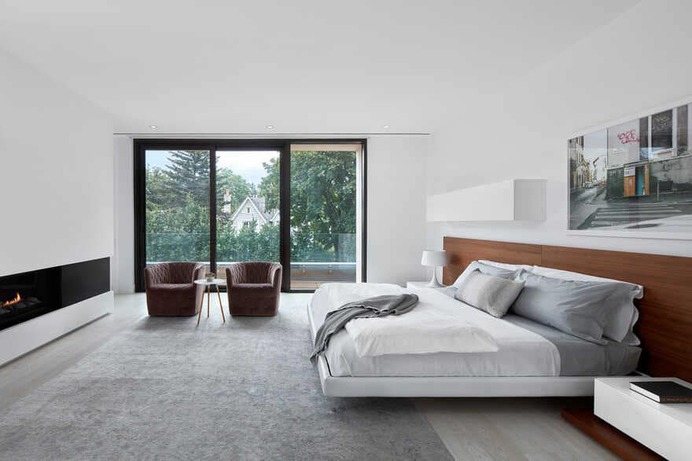 Lawrence Park House, A Contemporary Oasis in a Traditional Toronto Community