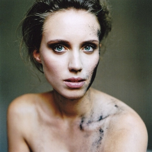 Portrait Photography by Els Vanopstal I Art Sponge #els #girl #eyes #vanopstal #photography #portrait #blue