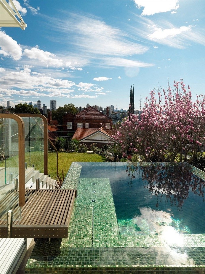 Luigi Rosselli Architects Turned a 1930s Bungalow into a Stylish Family Home 2
