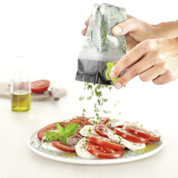This innovative herb container keeps your herbs fresh and ready to use directly from the freezer anytime. #design #home #product #kitchen #industrial