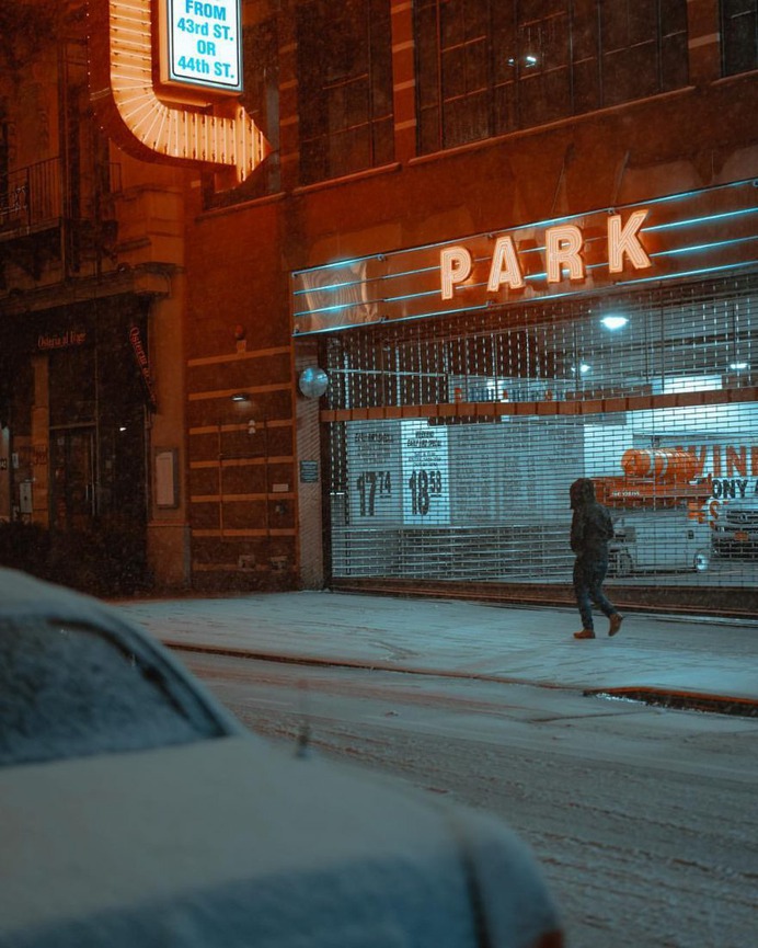 Moody and Cinematic Street Photography in New York by Alex Fernández