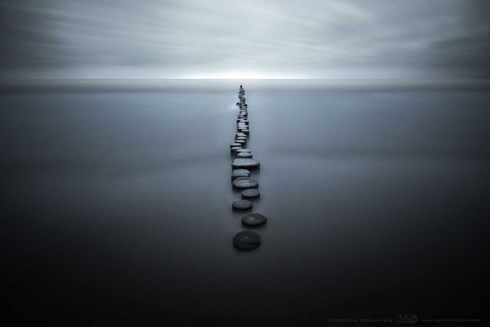 Tranquility at Sea: Minimalist Seascape Photography by Frank Zschieschang