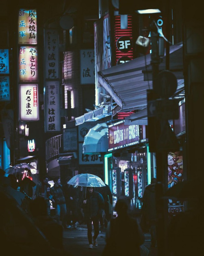 Cinematic Street Photography in Japan by Jude Allen