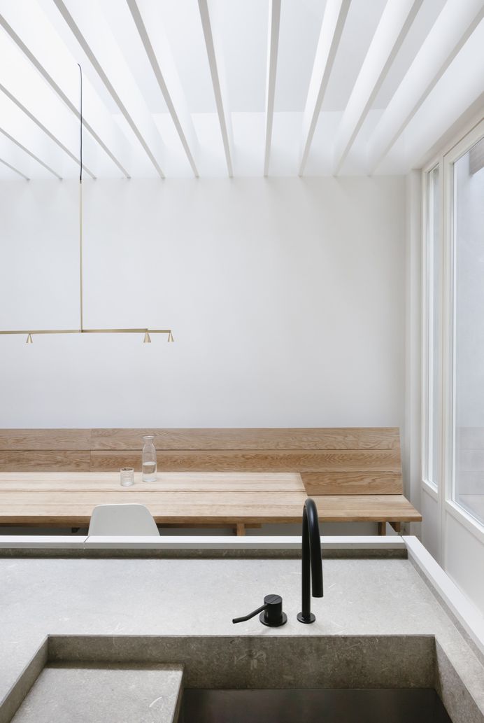 Renovation House V by Hans Verstuyft Architecten