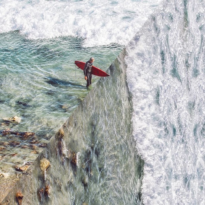 Herri Susanto on Instagram: "stand close to the edge . 📷 photo by @madbyte via @unsplash ⏩ edited by Me™ . #best3picsforwotw #jj_fo