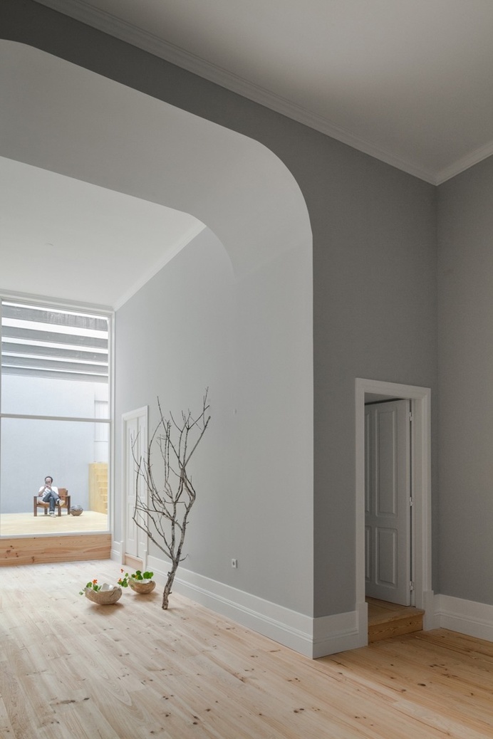 Santa Teresa Apartments – Conversion of a Early XIX Century House