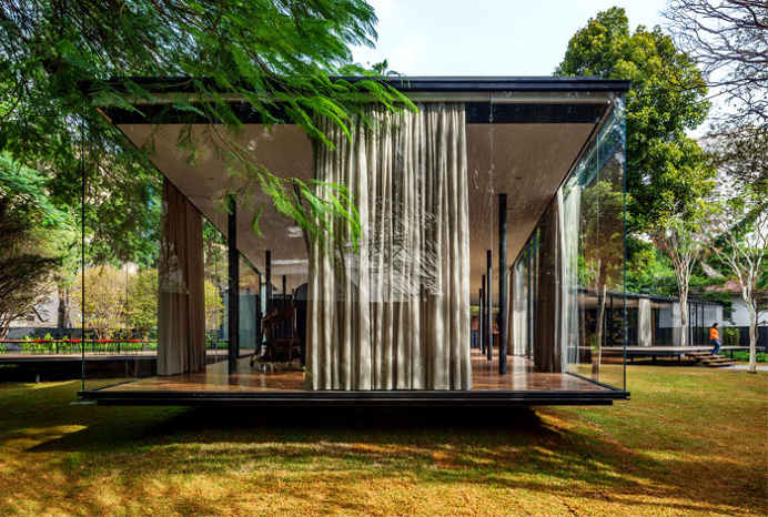 Glass Pavilion at the Gardens of Sao Paulo - InteriorZine