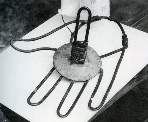 Calder At Home - Feasting Never Stops #art #home #calder