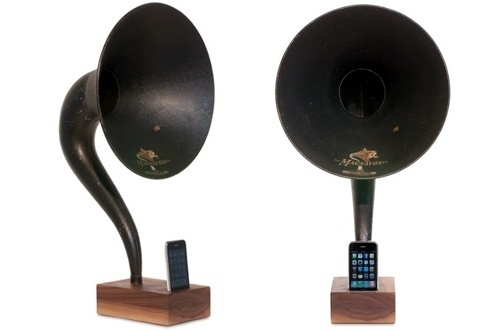 iVictrola – The iPhone Dock that bears euphonious Traces of the Past | Gentleman's Gadgets | The Source of Inspiration for Modern Men #iphone #furniture #technology