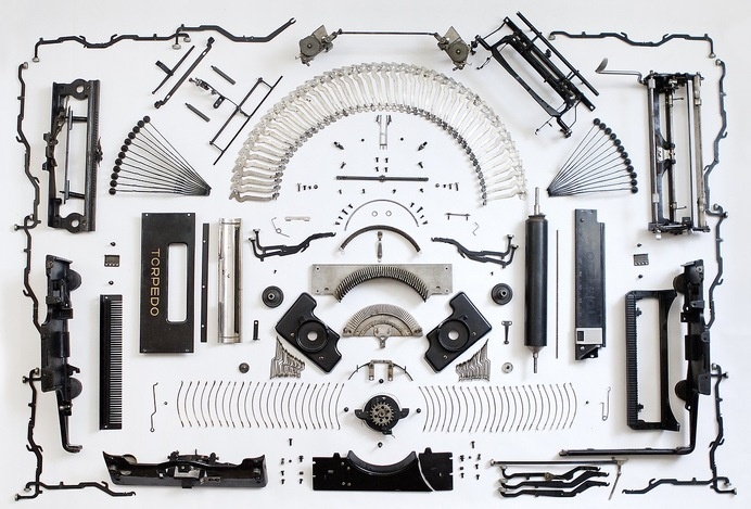 knolled typewriter guts #inspiration #creative #knolling #examples #photography #knoll #organization