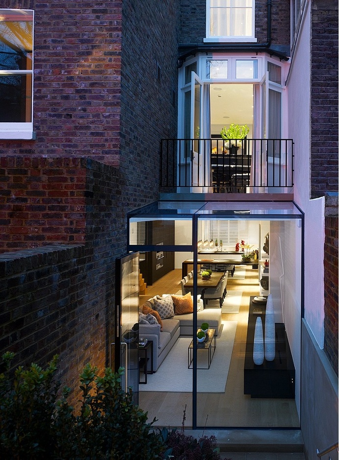 Kensington Town House – Complete Rebuild by Rodic Davidson Architects